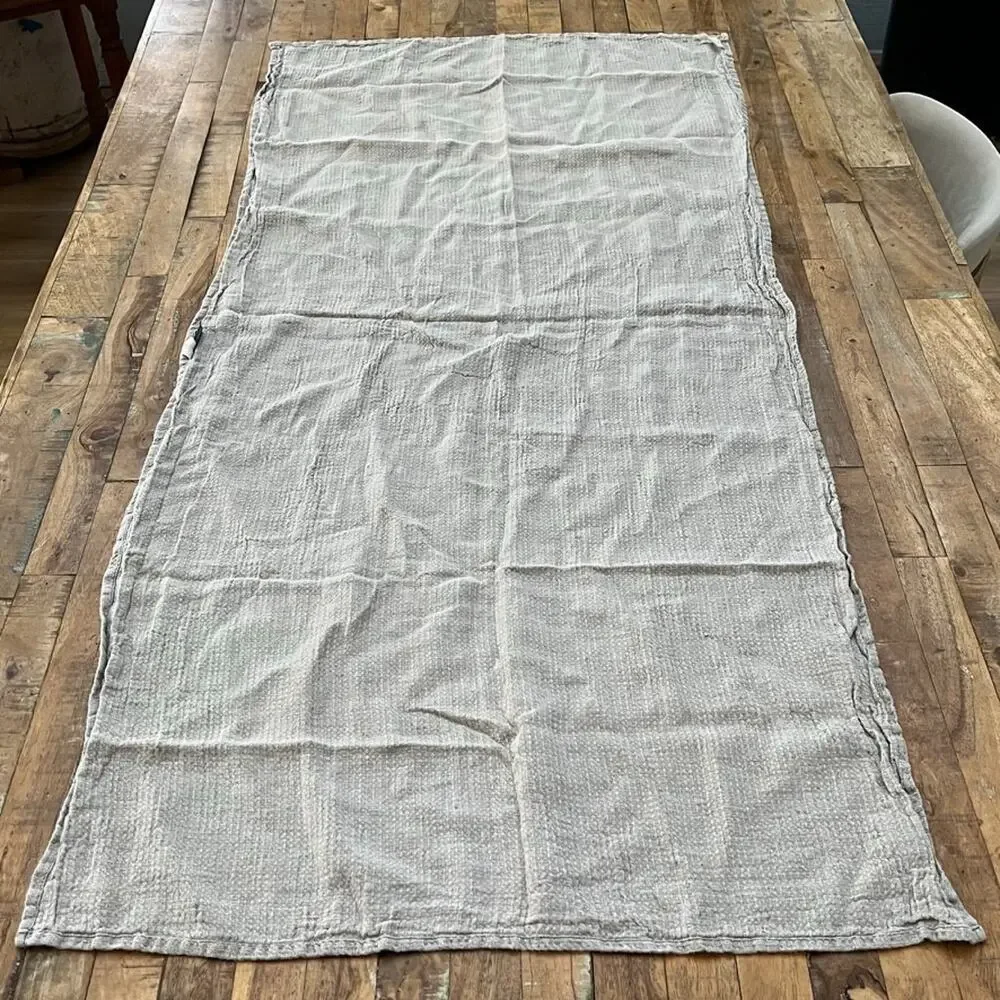 Thing Stories Bath Towel Natural Linen Light Gray Waffle Bath Towel 53 x 24